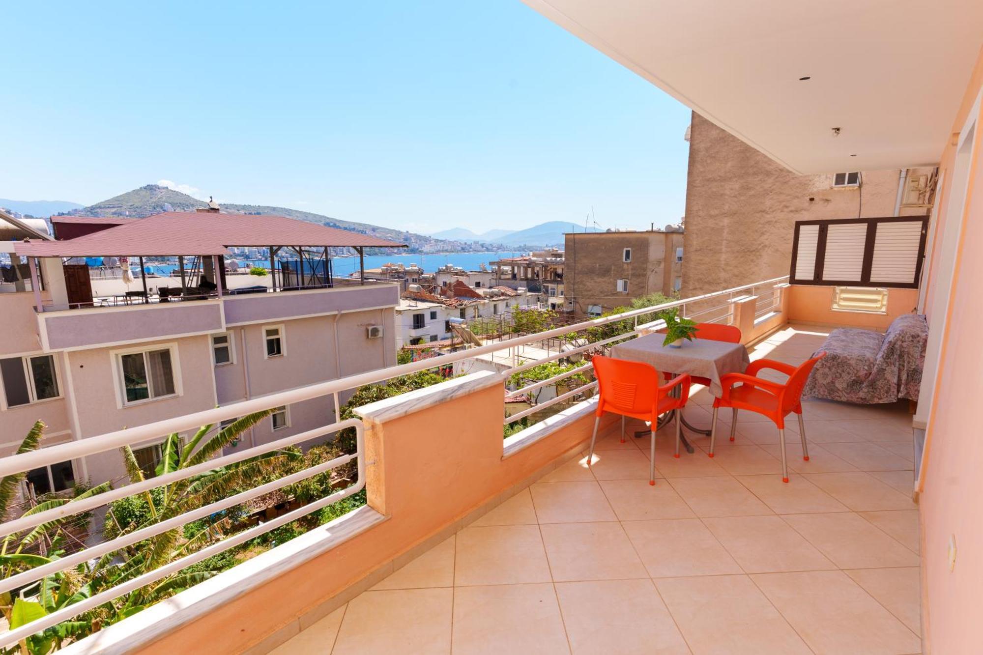 סרנדה Sarah'S Apartments - 5 Min Walk To Beaches & Boulevard - Big Balcony! מראה חיצוני תמונה