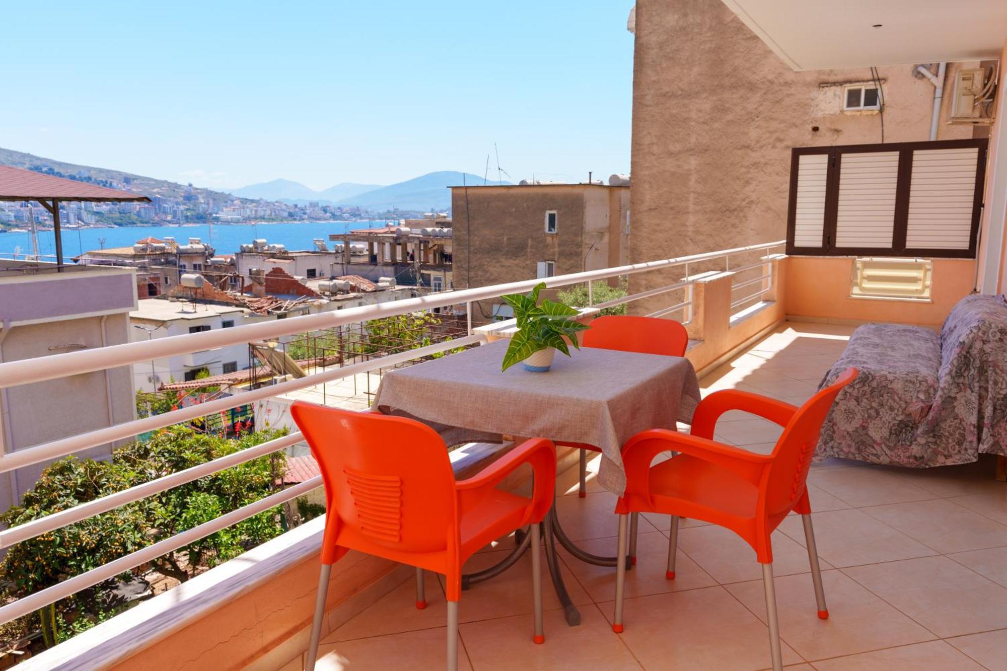סרנדה Sarah'S Apartments - 5 Min Walk To Beaches & Boulevard - Big Balcony! מראה חיצוני תמונה